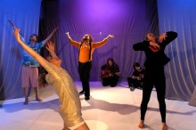 nona_rakkaus_avaus-kaikki_Jaani_Leinonen